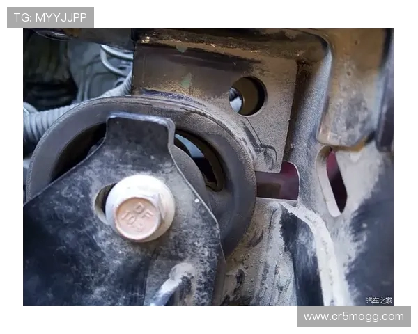 挖掘机发动机悬置橡胶垫